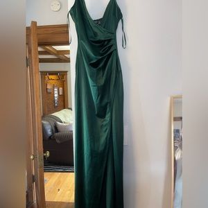 Gorgeous emerald dress